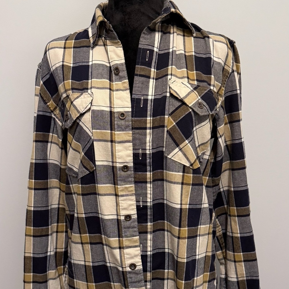 Men’s Wrangler Navy and Tan Plaid Shirt Size Small